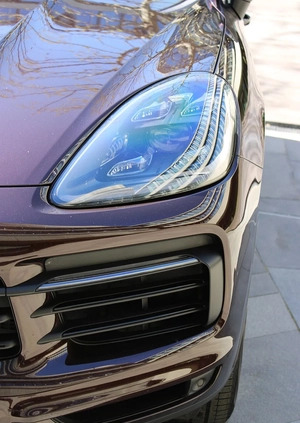 Porsche Cayenne cena 389900 przebieg: 35300, rok produkcji 2021 z Kartuzy małe 667